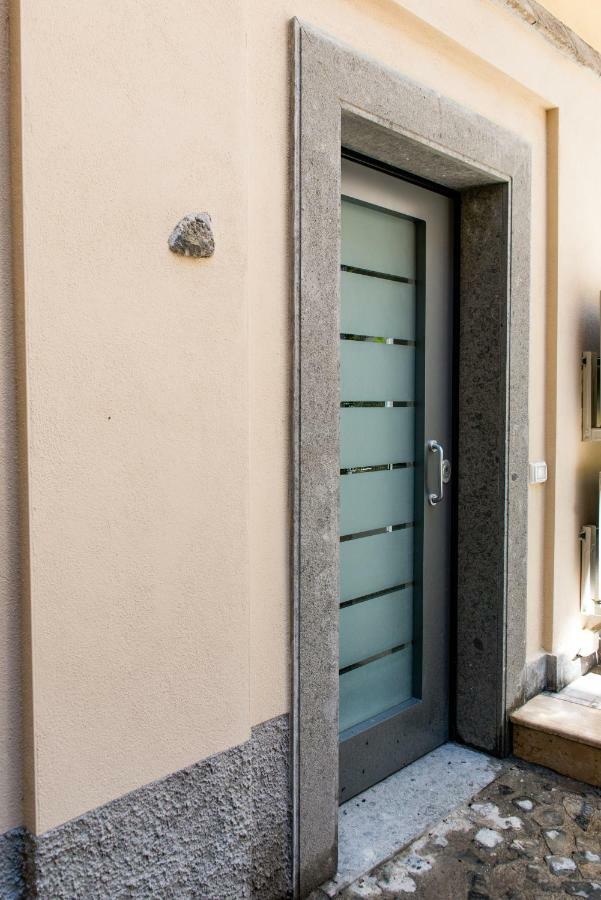 Room2 Frascati Exteriör bild