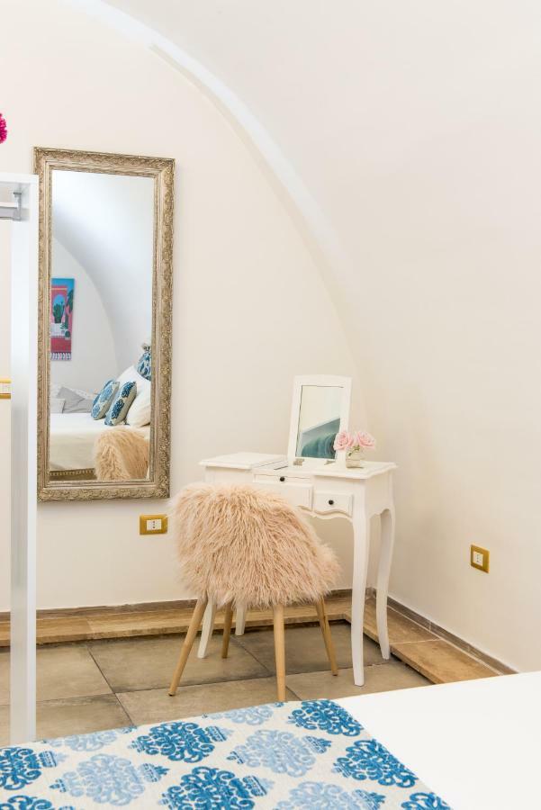 Room2 Frascati Exteriör bild